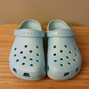 Crocs Light Blue - Womens size 8 - Mens size 6